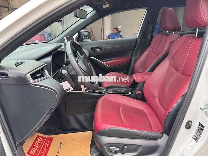 Corolla Cross 2024 1.8 HEV - Đi Lướt 8,000Km