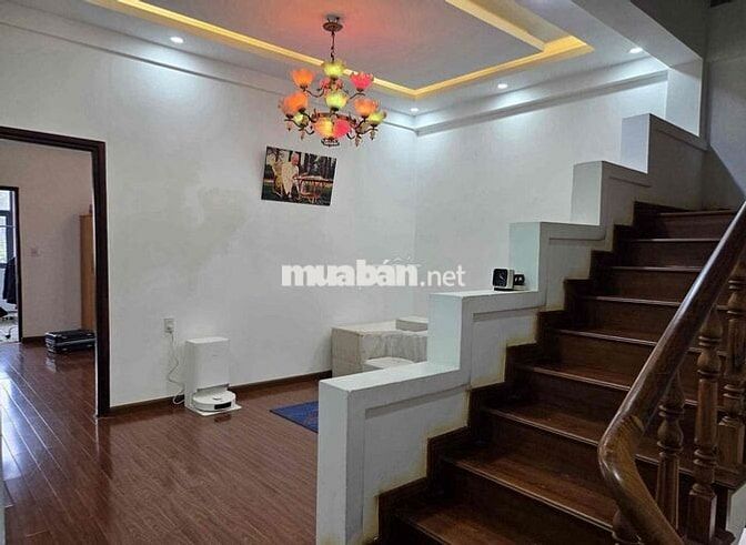 Bán nhà kiên cố tại Ngô Quyền – Cam Ly, xe hơi vào tận nơi, khu yên tĩ