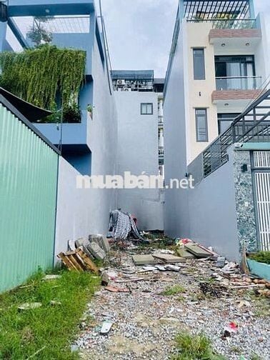HÀNG THƠM GIÁ TỐT ĐẤT MẶT TIỀN  XD TỰ DO NGAY PHẠM VĂN ĐỒNG