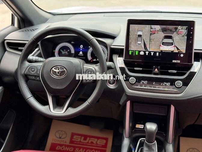 Corolla Cross 2024 1.8 HEV - Đi Lướt 8,000Km