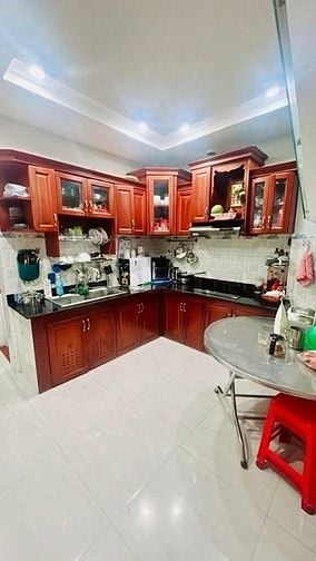💥Bán gấp nhà Nguyễn Khuyến bên Thủ Đức , vừa ở vừa kinh doanh đều ok 