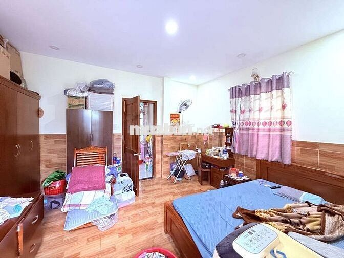 SIÊU PHẨM 2 TẦNG MẶT TIỀN KHỦNG 18M HXH NGAY CHỢ CẦU - TÔ KÝ - ĐHT-Q12