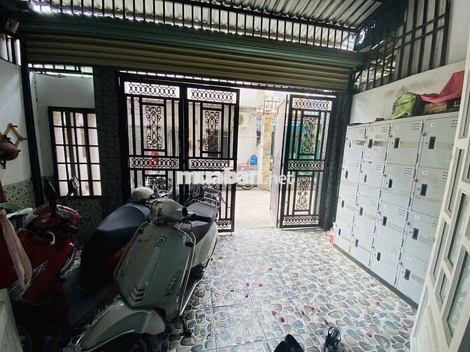 BÁN GẤP Nhà Hẽm Huỳnh Tấn Phát, Quận 7 - Vị Trí Vàng,5x19- 8 ty5