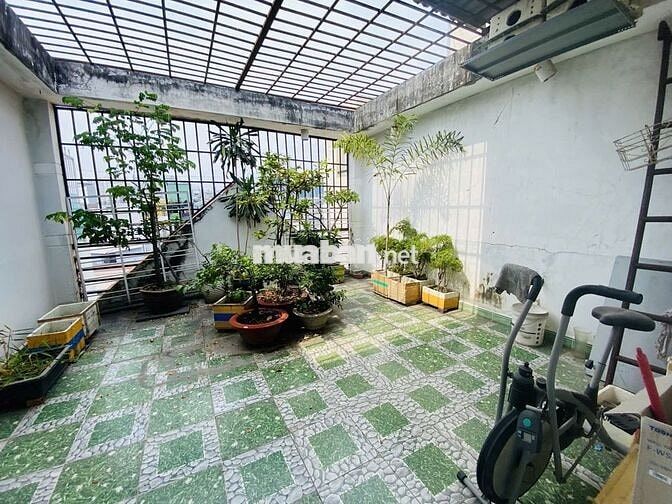 BÁN GẤP Nhà Hẽm Huỳnh Tấn Phát, Quận 7 - Vị Trí Vàng,5x19- 8 ty5