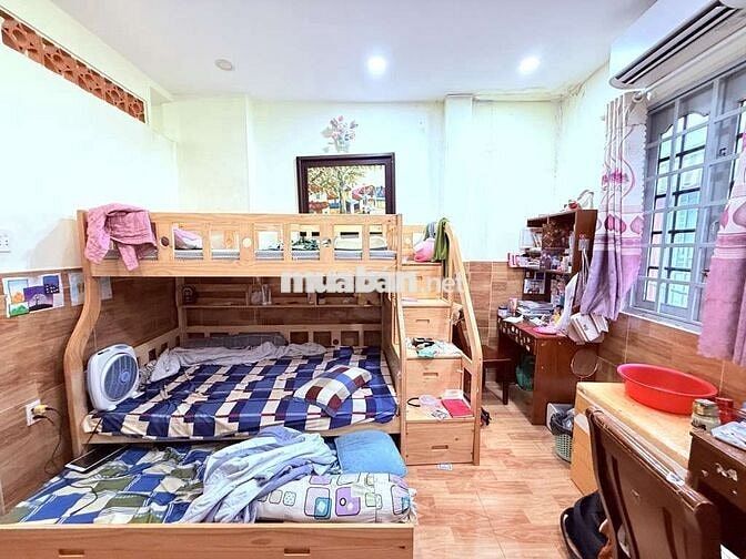 SIÊU PHẨM 2 TẦNG MẶT TIỀN KHỦNG 18M HXH NGAY CHỢ CẦU - TÔ KÝ - ĐHT-Q12