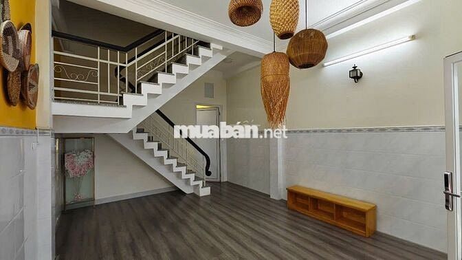 CHO THUÊ NHÀ HXH 221/ Võ Văn Tần, Phường 5, Quận 3