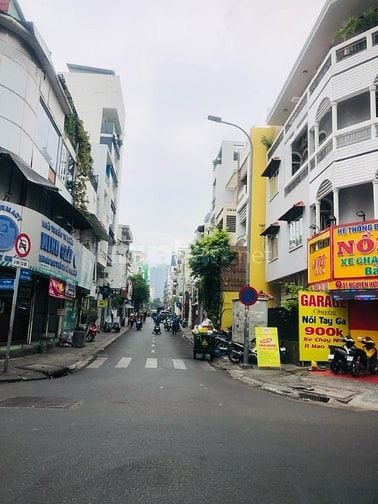 Bán nhà tại 32 Huyền Quang, Phường Tân Định, Quận 1, HCM. DT 33.5m2