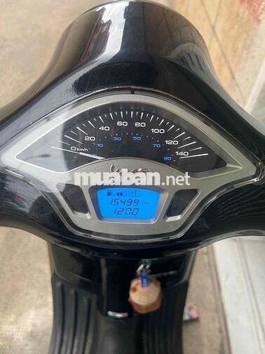 Cần bán em vespa vip 2014
