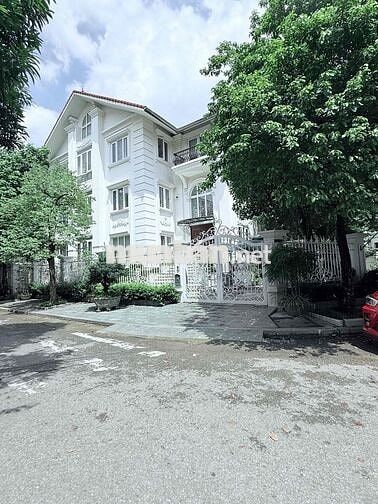 Siêu VIP biệt thự Làng Việt Kiều Châu Âu - Mộ Lao - 46tỷ có ngay 200m2 Siêu VIP biệt thự Làng Việt Kiều Châu Âu - Mộ Lao - 46tỷ có ngay 200m2