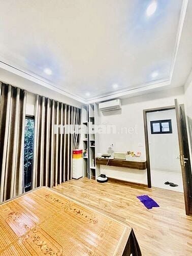 Bán nhà đường Bát Khối- gần ngay siêu thị Aeon Long Biên 35m, 8.7 tỷ