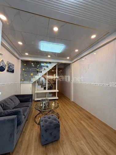 HOT NGAY TRƯỜNG HỌC NGUYỄN DU LÊ VĂN THỌ, P.11, GV 40M2 CHỈ 4.4 TỶ