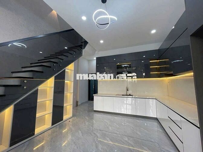Nhà 1 Lầu Ngay Khu Five Star 5 Sao - Sổ Riêng - 100m2 - Bao Sang Tên