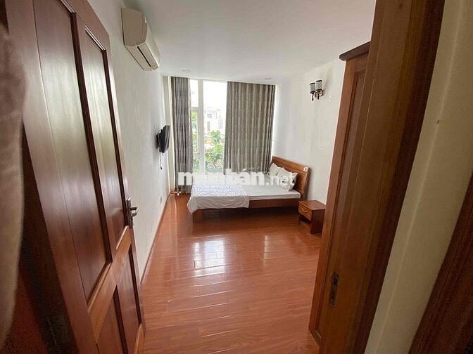 Căn hộ dịch vụ 2 phòng ngủ ngay sân bay