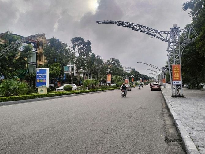 Bán nhà mặt phố Đại Lộ Lê Lợi, kinh doanh siêu tiềm năng