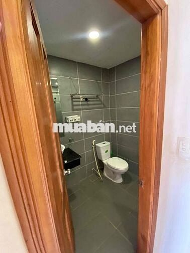 Căn hộ dịch vụ 2 phòng ngủ ngay sân bay