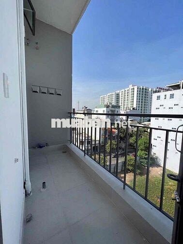 Gác Cao Có Ban Công Có Nội Thất Rộng 30M2 Ngay Lotte Quận 7