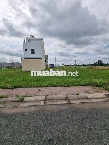 Đất nền sổ hồng  khu dân cư Nam Long 2 diện tích 90m2, p. Cái Răng,