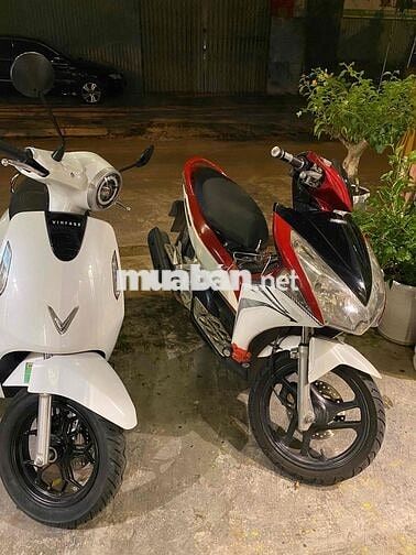 Gia đình dư chiếc Honda Airblade 2012 còn chạy tôt