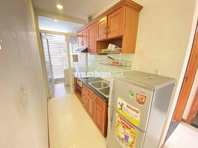 Căn hộ dịch vụ 2 phòng ngủ ngay sân bay