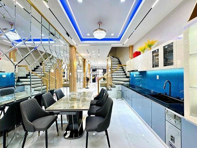 Nhà HXH Hoàng Văn Thụ, Phú Nhuận. DT 4x15m, 4 tầng