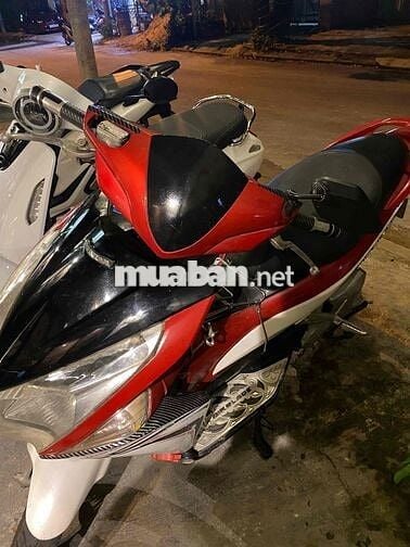 Gia đình dư chiếc Honda Airblade 2012 còn chạy tôt