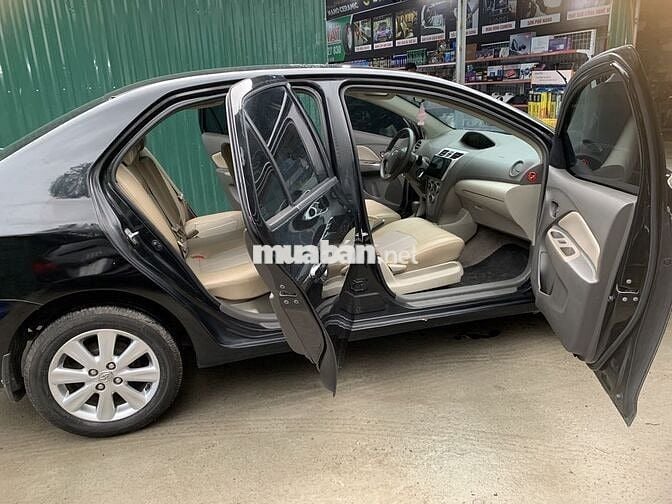 Toyota Yaris 2008  - 130000 km