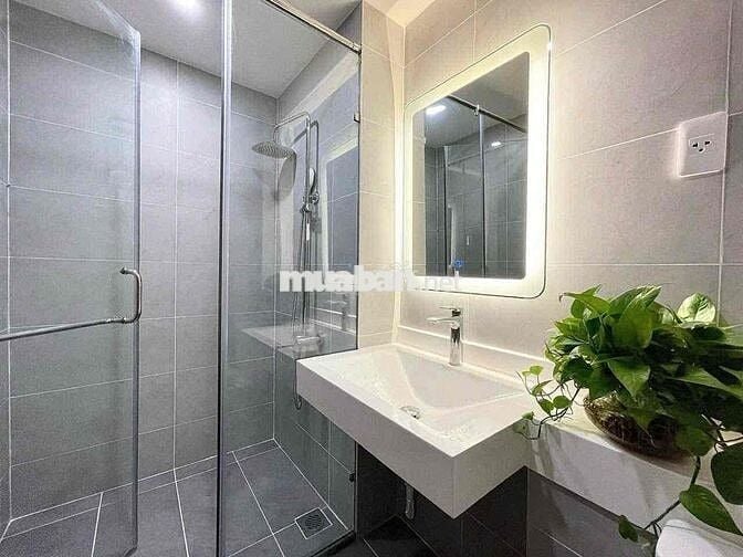 CHO THUÊ CĂN HỘ DỊCH VỤ Ở TRẦN QUANG DIỆU, QUẬN 3, GẦN CHỢ NGUYỄN VĂN