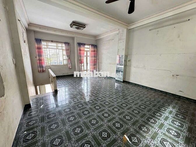 🔥HOT🔥NHÀ MT KHU LÊ VĂN QUỚI – 3 TẦNG DT 120M² – GIÁ CHỈ HƠN 11 TỎI🧄