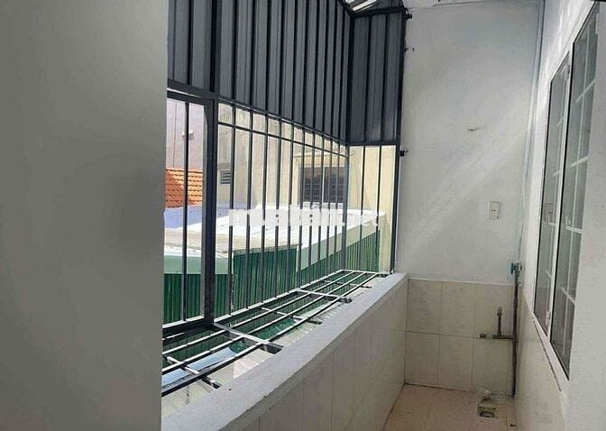 Cho thuê nhà 2 tầng Nguyễn Trường Tộ gần Nguyễn Văn Linh sạch sẽ