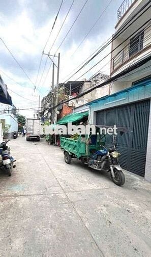 Bình Tân - Bán nhà 2 tầng 60m2 đường liên khu 10-11 giá 5tỷ2
