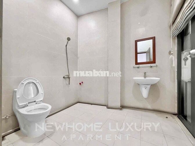 Căn 1 Phòng Ngủ, Ban công, Thang Máy, Tiện đi Quận 1, Quận 3