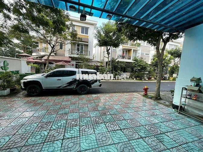 CẦN BÁN CĂN GÓC MẶT TIỀN KINH DOANH LOVERA PARK