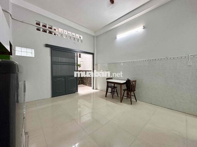 CHO THUÊ CĂN HỘ 1PN TÁCH BẾP FULL NT GẦN CV LÀNG HOA NGUYỄN VĂN KHỐI.