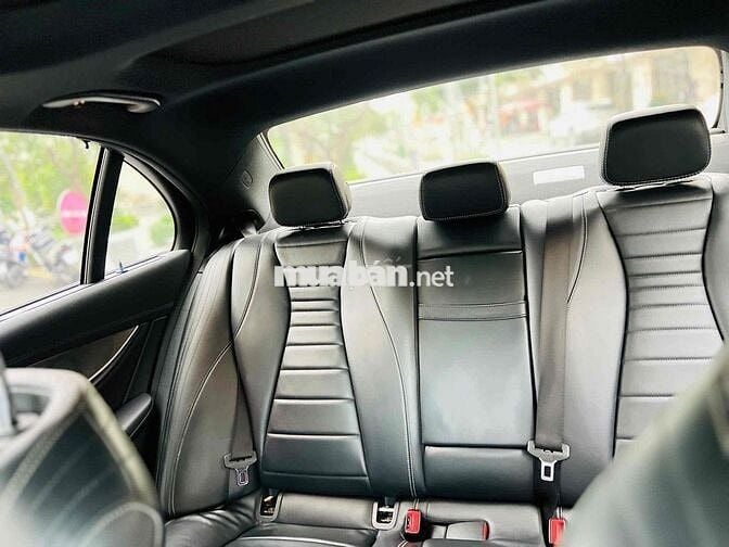 Mercedes Benz E Class 2016 E300 AMG - 78000 km