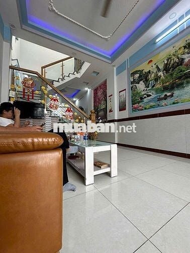 Nhà lầu trệt Trong KDC Phú Hồng Thịnh 8