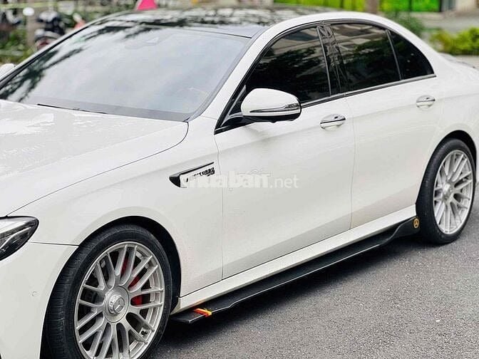 Mercedes Benz E Class 2016 E300 AMG - 78000 km