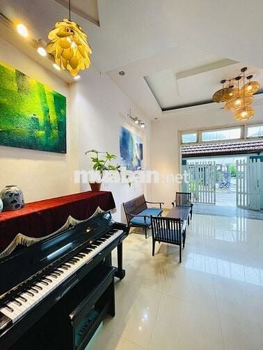 Bán nhà 2 tầng mặt tiền đường Nguyễn Phúc Thái phường Kim Long, tp Huế