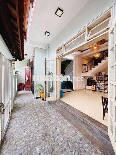 Bán nhà 2 tầng mặt tiền đường Nguyễn Phúc Thái phường Kim Long, tp Huế