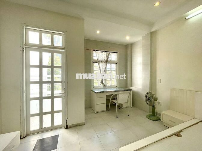 CHO THUÊ NHÀ SÂN VƯỜN KHU VỰC SƠN TRÀ, GẦN BIỂN PHẠM VĂN ĐỒNG