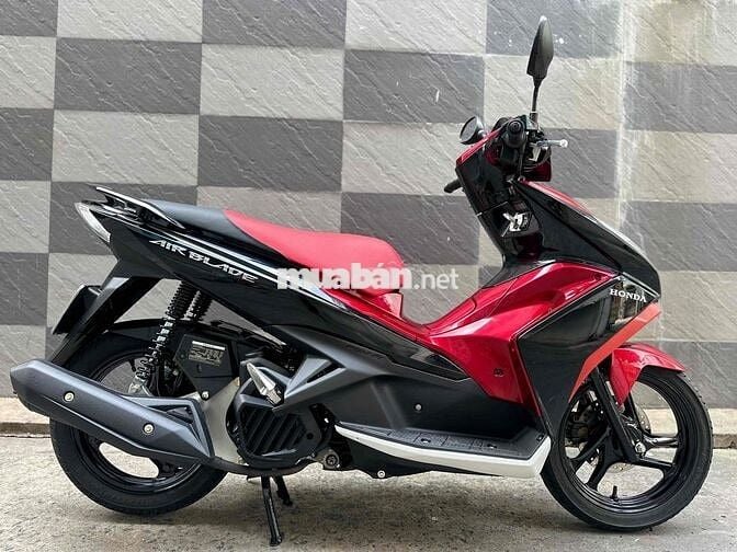 AB 125i đky 2013  . Ngay chủ ký giấy .