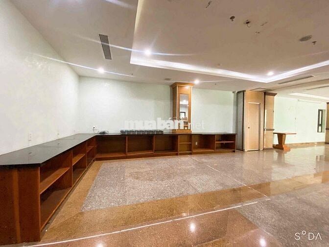 Cho thuê mặt bằng 250 m2 đường Nguyễn Xuân Khoát