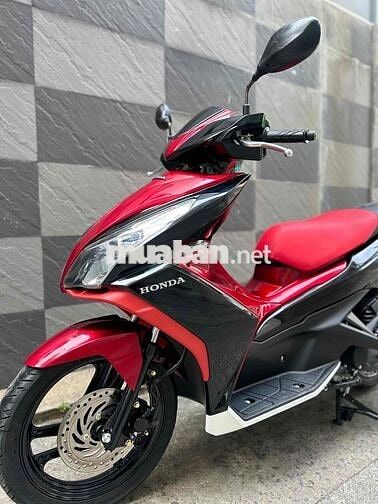 AB 125i đky 2013  . Ngay chủ ký giấy .
