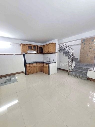 Chú Dinh cần bán nhà hẻm 75/ Trương Văn Hải 44m2 hẻm thông xe hơi t