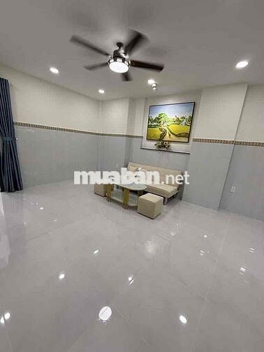 Nhà thiết kế đẹp, 40m2, nở hậu tài lộc, ngay trung tâm chỉ nhỉnh 4 tỷ