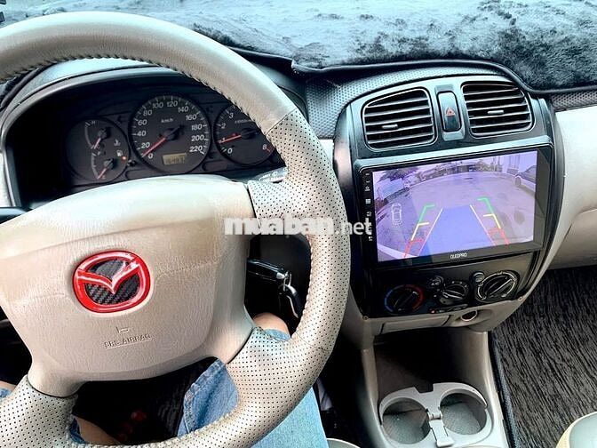 Mazda Premacy 2003 số tự động 7 chổ