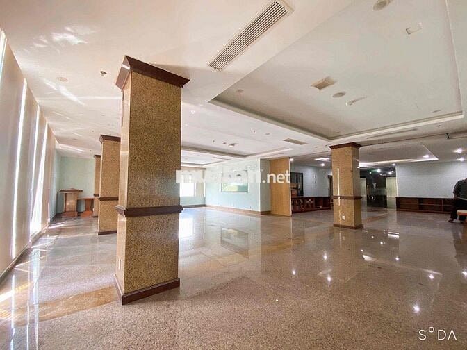 Cho thuê mặt bằng 250 m2 đường Nguyễn Xuân Khoát