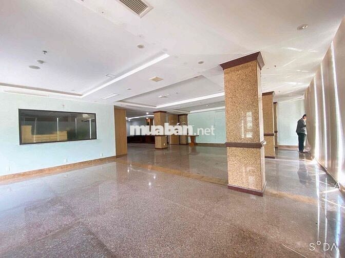 Cho thuê mặt bằng 250 m2 đường Nguyễn Xuân Khoát