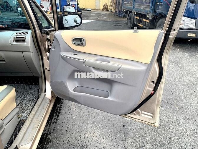 Mazda Premacy 2003 số tự động 7 chổ