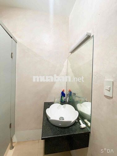 Cho thuê mặt bằng 250 m2 đường Nguyễn Xuân Khoát