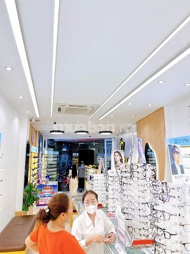 Ngay Ngã Tư - MTKD Vị Trí Siêu VIP Lê Trọng Tấn, Q.Tân Phú. HĐ 30Tr/Th